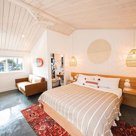 Fish Board Studio Includes King Bed With Kitchenette And Futon 스틴슨 비치 외부 사진